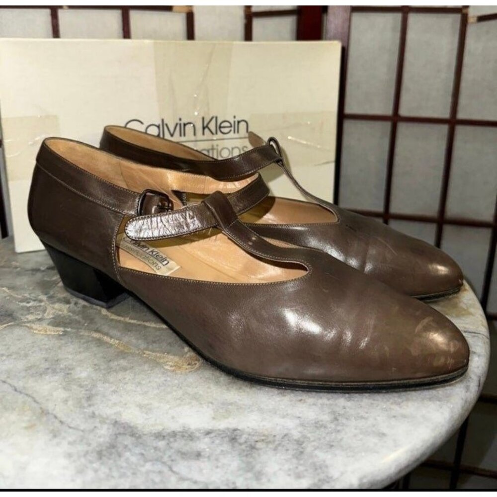 Calvin Klein Vintage tsquare Leather 2” heel size 9.5 shoes pumps